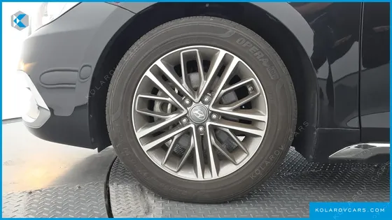 HYUNDAI GRANDEUR 3.0 LPI MODERN (RENTAL CAR)