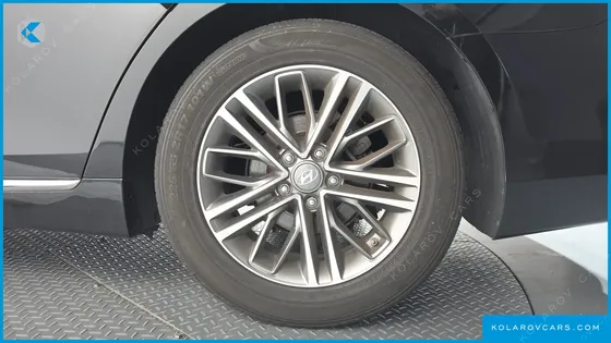 HYUNDAI GRANDEUR 3.0 LPI MODERN (RENTAL CAR)