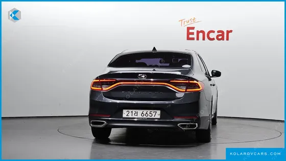 HYUNDAI GRANDEUR PREMIUM