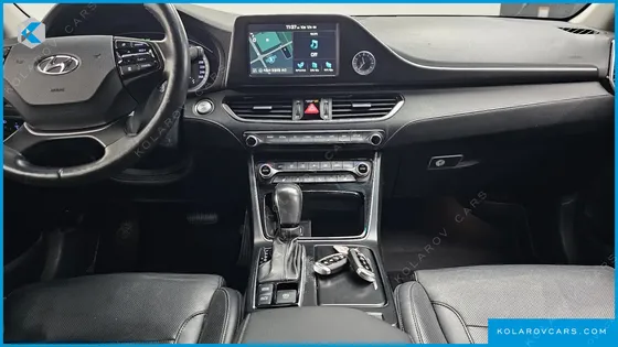 HYUNDAI GRANDEUR PREMIUM