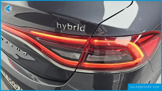 HYUNDAI GRANDEUR PREMIUM