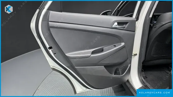 HYUNDAI TUCSON DIESEL 2.0 2WD