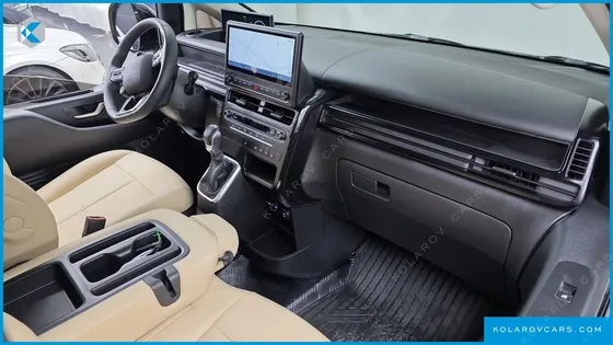 HYUNDAI STARIA L3.5 CARGO 3-SEATER