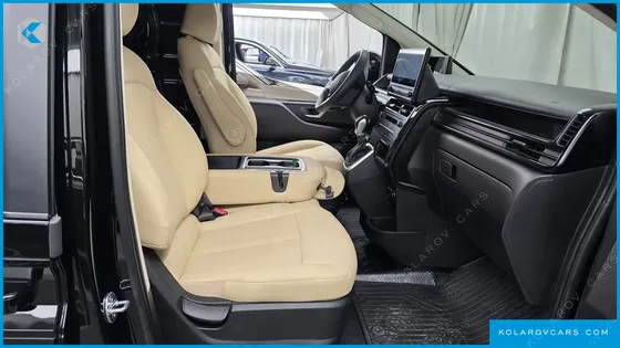 HYUNDAI STARIA L3.5 CARGO 3-SEATER