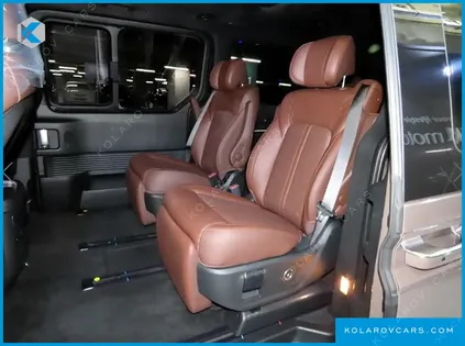 HYUNDAI STARIA L3.5 LOUNGE 7-SEATER