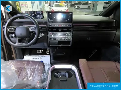 HYUNDAI STARIA L3.5 LOUNGE 7-SEATER