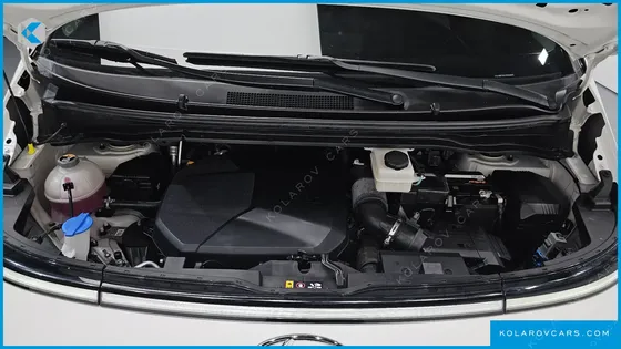 HYUNDAI STARIA CARGO 3-SEATER
