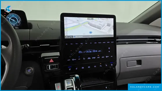 HYUNDAI STARIA HEV 1.6 LOUNGE 7-SEATER