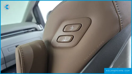 HYUNDAI STARIA HEV 1.6 LOUNGE 7-SEATER