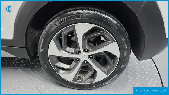 HYUNDAI TUCSON DIESEL 2.0 2WD
