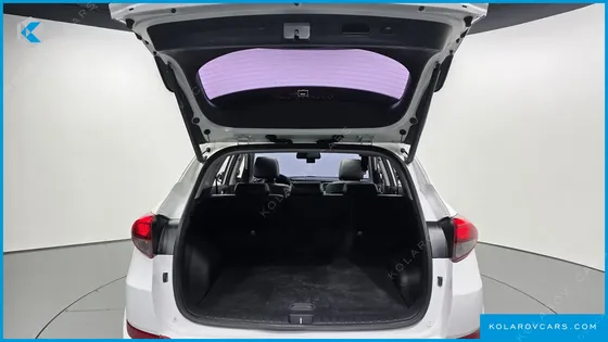 HYUNDAI TUCSON DIESEL 2.0 2WD