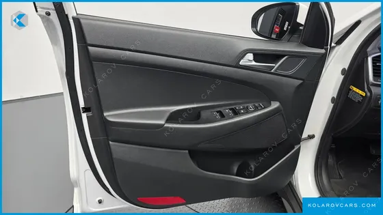 HYUNDAI TUCSON DIESEL 2.0 2WD