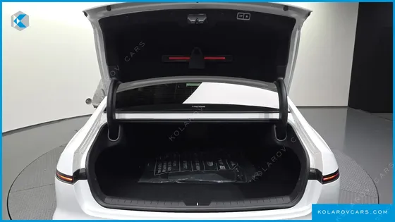 HYUNDAI GRANDEUR 2,5 GASOLINE 2WD