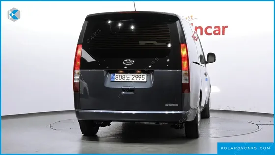 HYUNDAI STARIA CARGO 5-SEATER