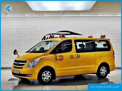 HYUNDAI STAREX GUARD CAR OF CHILDREN
