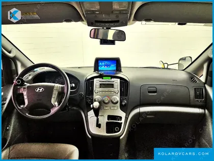 HYUNDAI STAREX GUARD CAR OF CHILDREN