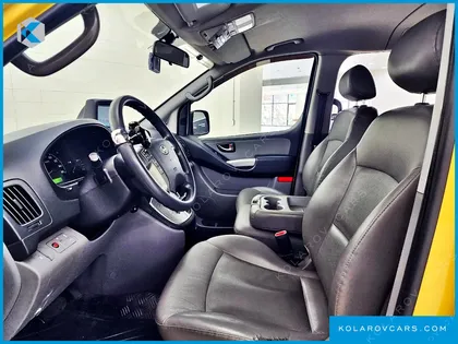 HYUNDAI STAREX GUARD CAR OF CHILDREN