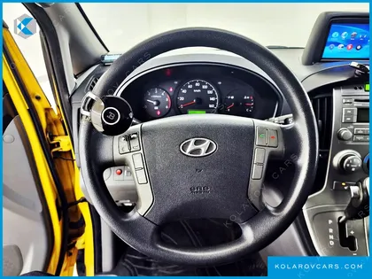 HYUNDAI STAREX GUARD CAR OF CHILDREN