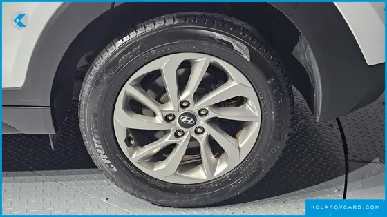 HYUNDAI TUCSON DIESEL 1.7 2WD