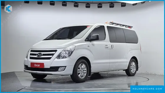 HYUNDAI STAREX 5-SEATER VAN