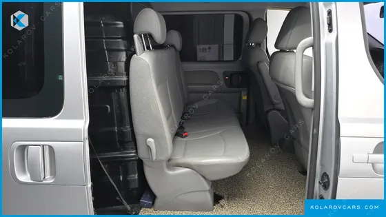 HYUNDAI STAREX 5-SEATER VAN