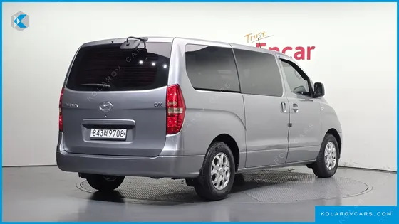 HYUNDAI STAREX 3-SEATER VAN