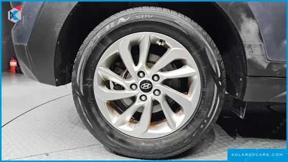 HYUNDAI TUCSON DIESEL 2.0 2WD