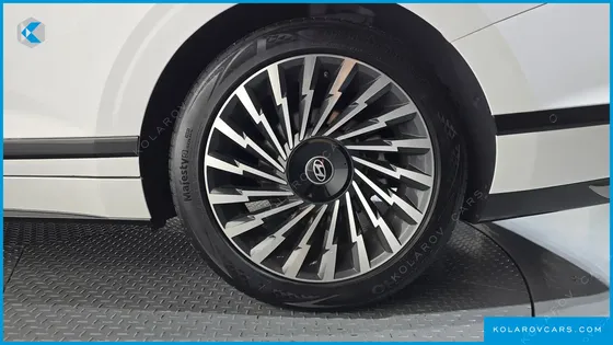 HYUNDAI GRANDEUR CALLIGRAPHY