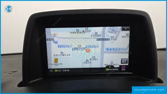 HYUNDAI STAREX 5-SEATER VAN