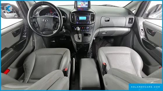 HYUNDAI STAREX 11-SEATER WAGON