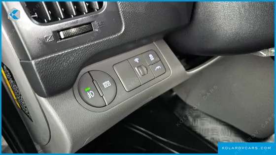 HYUNDAI STAREX 11-SEATER WAGON