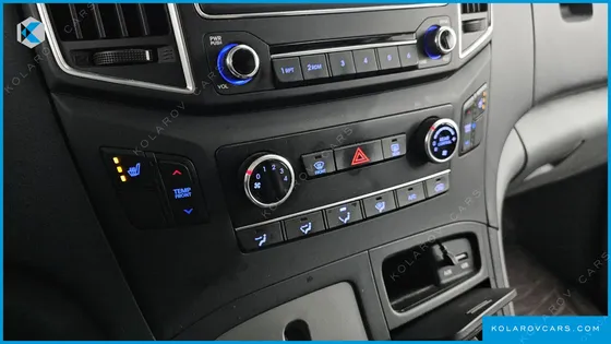 HYUNDAI STAREX 11-SEATER WAGON