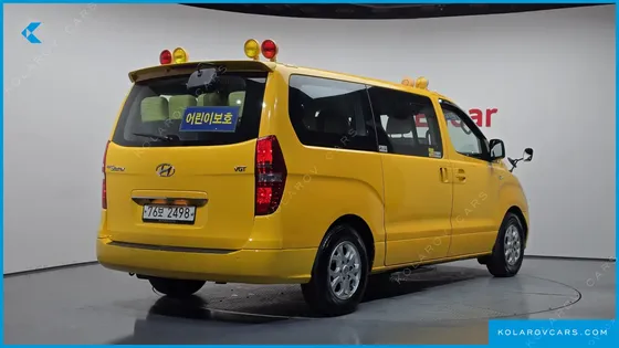 HYUNDAI STAREX GUARD CAR OF CHILDREN
