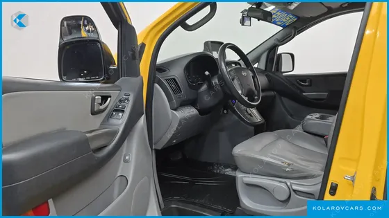HYUNDAI STAREX GUARD CAR OF CHILDREN
