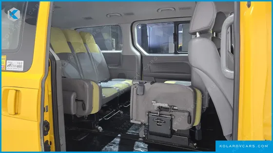HYUNDAI STAREX GUARD CAR OF CHILDREN