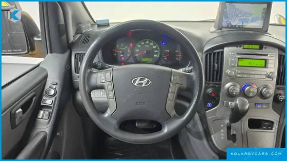 HYUNDAI STAREX GUARD CAR OF CHILDREN