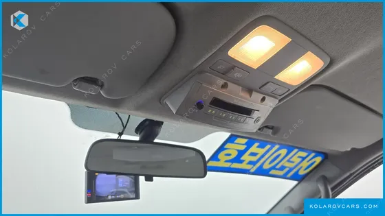 HYUNDAI STAREX GUARD CAR OF CHILDREN