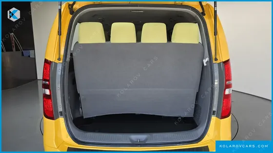 HYUNDAI STAREX GUARD CAR OF CHILDREN