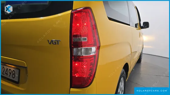 HYUNDAI STAREX GUARD CAR OF CHILDREN