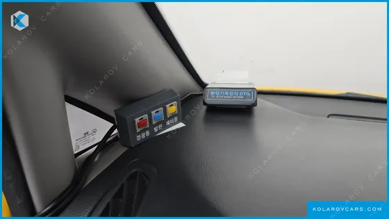 HYUNDAI STAREX GUARD CAR OF CHILDREN