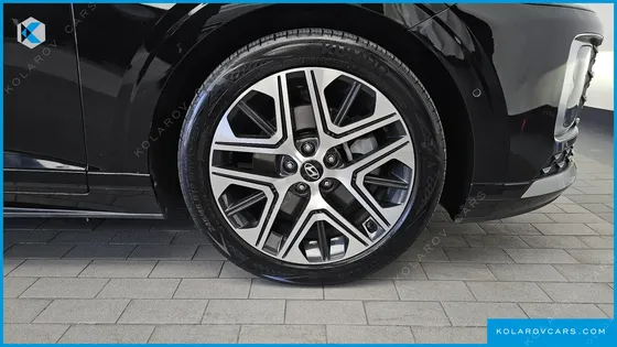 HYUNDAI GRANDEUR 2,5 GASOLINE 2WD