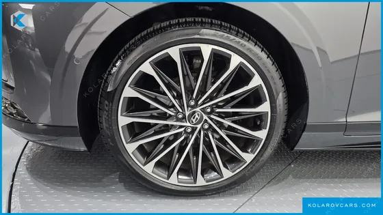 HYUNDAI GRANDEUR CALLIGRAPHY