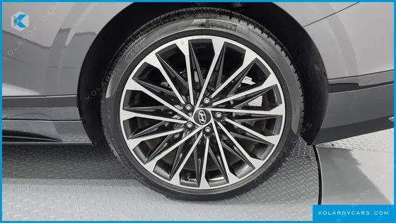 HYUNDAI GRANDEUR CALLIGRAPHY