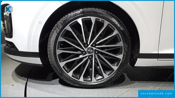 HYUNDAI GRANDEUR HONORS