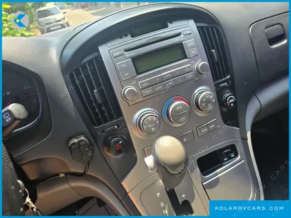 HYUNDAI STAREX 12-SEATER WAGON