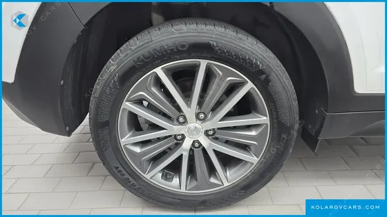 HYUNDAI TUCSON DIESEL 2.0 2WD