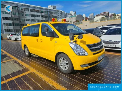 HYUNDAI STAREX GUARD CAR OF CHILDREN