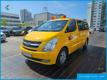 HYUNDAI STAREX GUARD CAR OF CHILDREN