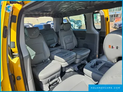 HYUNDAI STAREX GUARD CAR OF CHILDREN