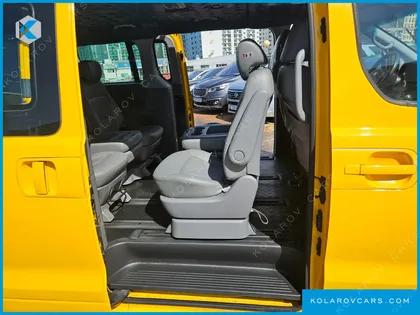 HYUNDAI STAREX GUARD CAR OF CHILDREN